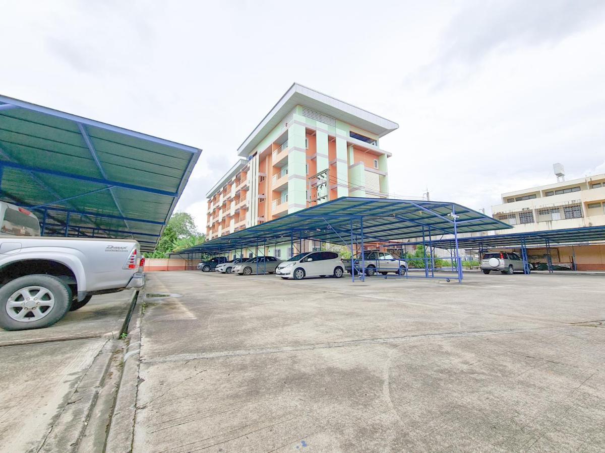 Jaroonsak Grand Hotel Trang Exterior photo